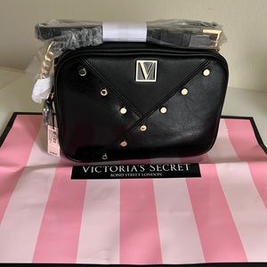Brand new, Victoria secret purse